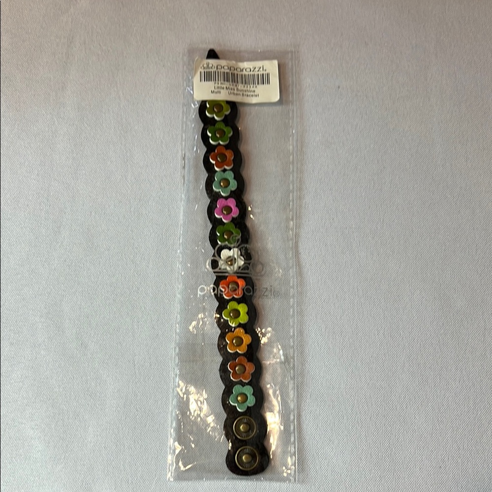 NEW Paparazzi Multi-Color Flower Urban Bracelet